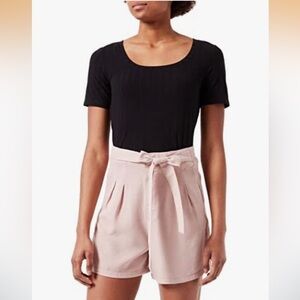 Vero Moda | Black Ribbed Fitted Tee